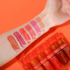 Gloss à lèvres hydratant pour un maquillage naturel à la texture aqueuse et claire