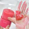 Gloss à lèvres à texture douce pour un maquillage quotidien avec effet hydratant